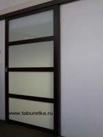 Раздвижная дверь, шпон венге, матовое стекло